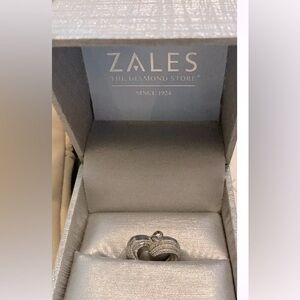 Zales heart pendant silver .925